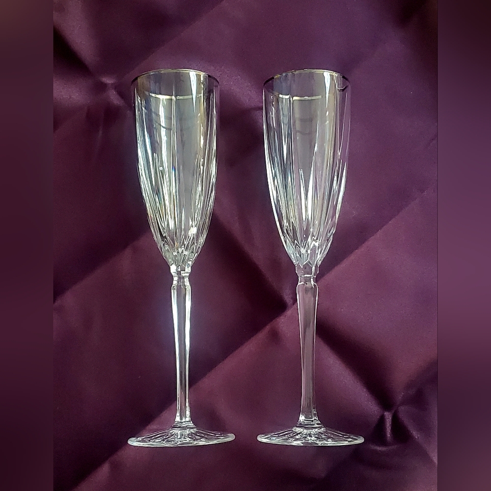 Mikasa Vintage Platinum Icicles 9" Champagne Flute Set of 2